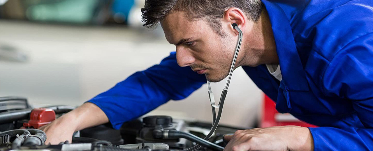 Furcsa zaj a motortérből? Ezeket ellenőrizd először