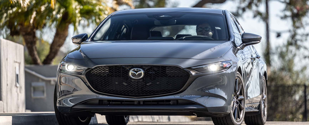 Teszt: új Mazda3 – a vezetés, ami még mindig szívből jön